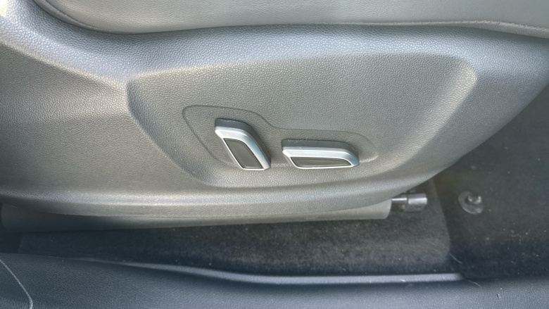 MG HS 1.5 T-GDI PHEV Trophy 5dr Auto Hatchback